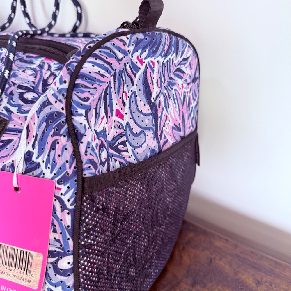 Simply Southern NWT Large Tropical Leaf Neoprene Duffle Bag Pink Purple - Picture 4 of 8